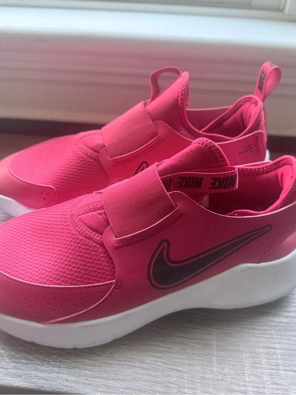 Nike Flex Runner 3 Slip-On Sneakers | Boys Youth 6.5Y | Red